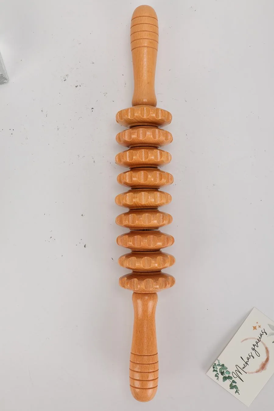 Rodillo estriado de madera, pieza del kit de maderoterapia