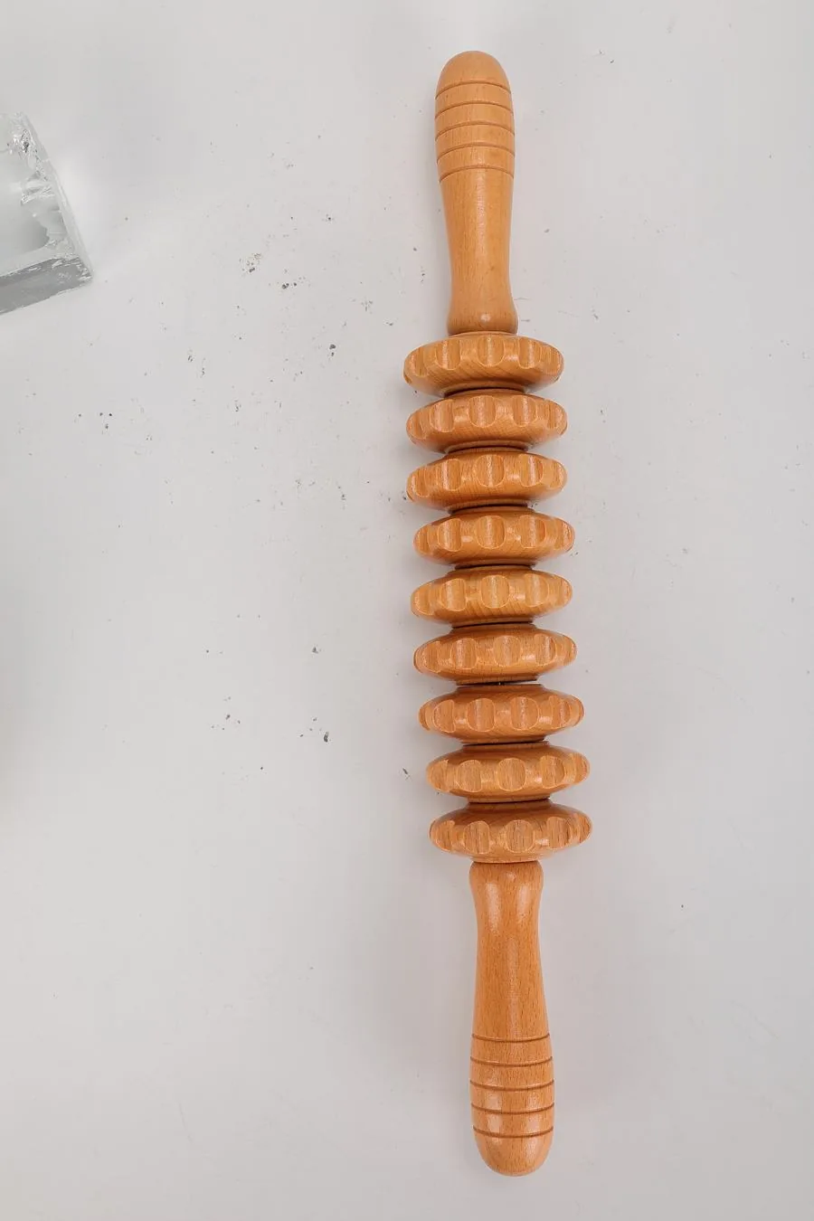 Rodillo estriado de madera, pieza del kit de maderoterapia (2/3)